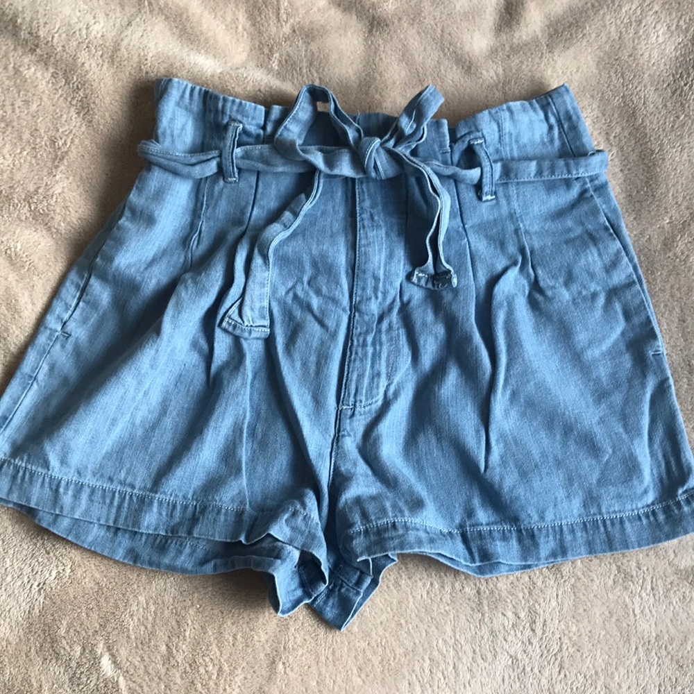 Abercrombie bow belt shorts